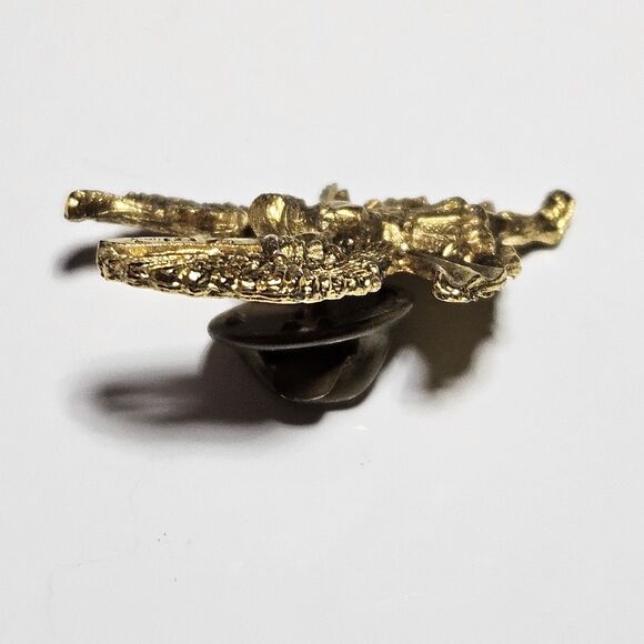 *Sale* Trinity Broadcasting Network Warrior Angel Pin Gold Tone Aprx 1 inch - Picture 9 of 10